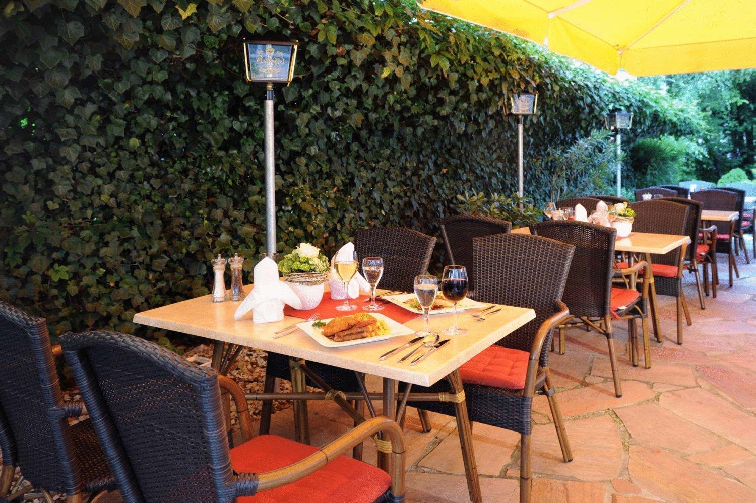 Hotel & Restaurant Hugenottengarten Friedrichsdorf Exterior photo